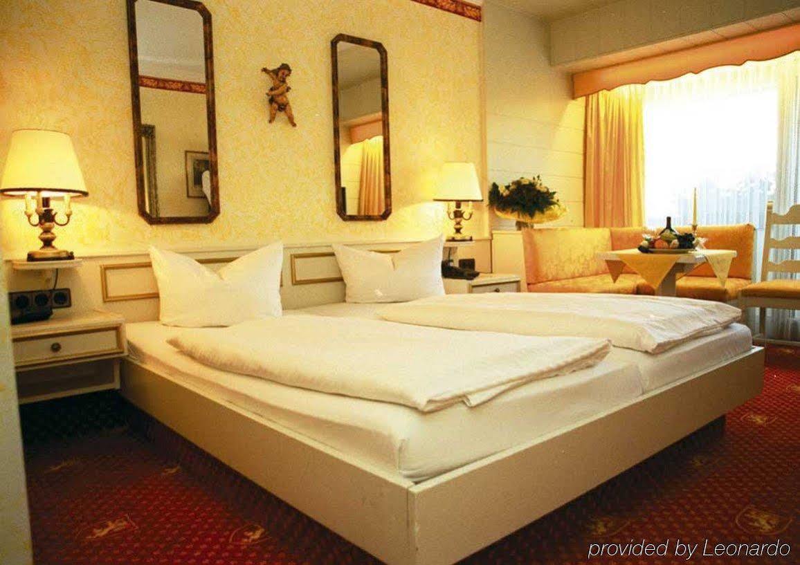 Hotel Wittelsbacher Hoeh Wurzburg Exterior photo